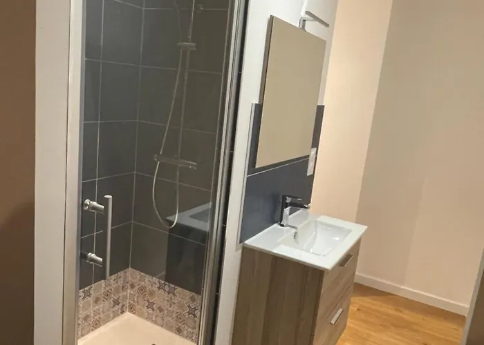 Le Perroquet Apartment