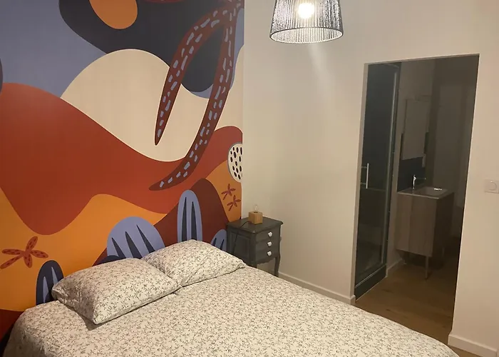 Le Perroquet Apartment